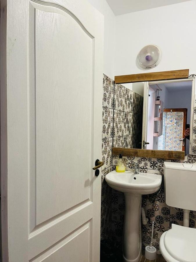 Zen Hostel Cluj-Napoca Ngoại thất bức ảnh