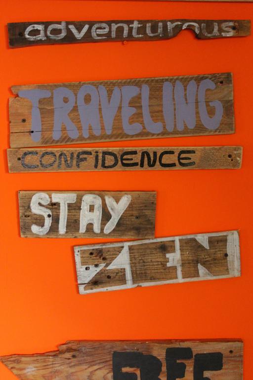 Zen Hostel Cluj-Napoca Ngoại thất bức ảnh