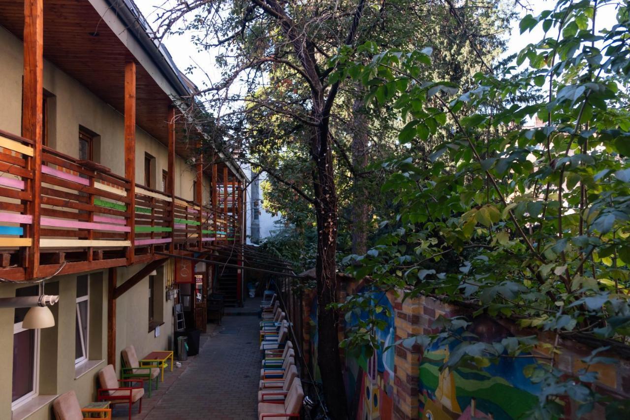 Zen Hostel Cluj-Napoca Ngoại thất bức ảnh