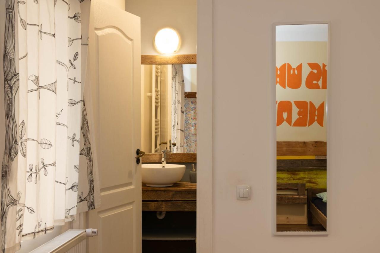 Zen Hostel Cluj-Napoca Ngoại thất bức ảnh