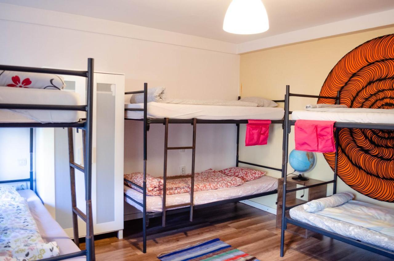Zen Hostel Cluj-Napoca Ngoại thất bức ảnh