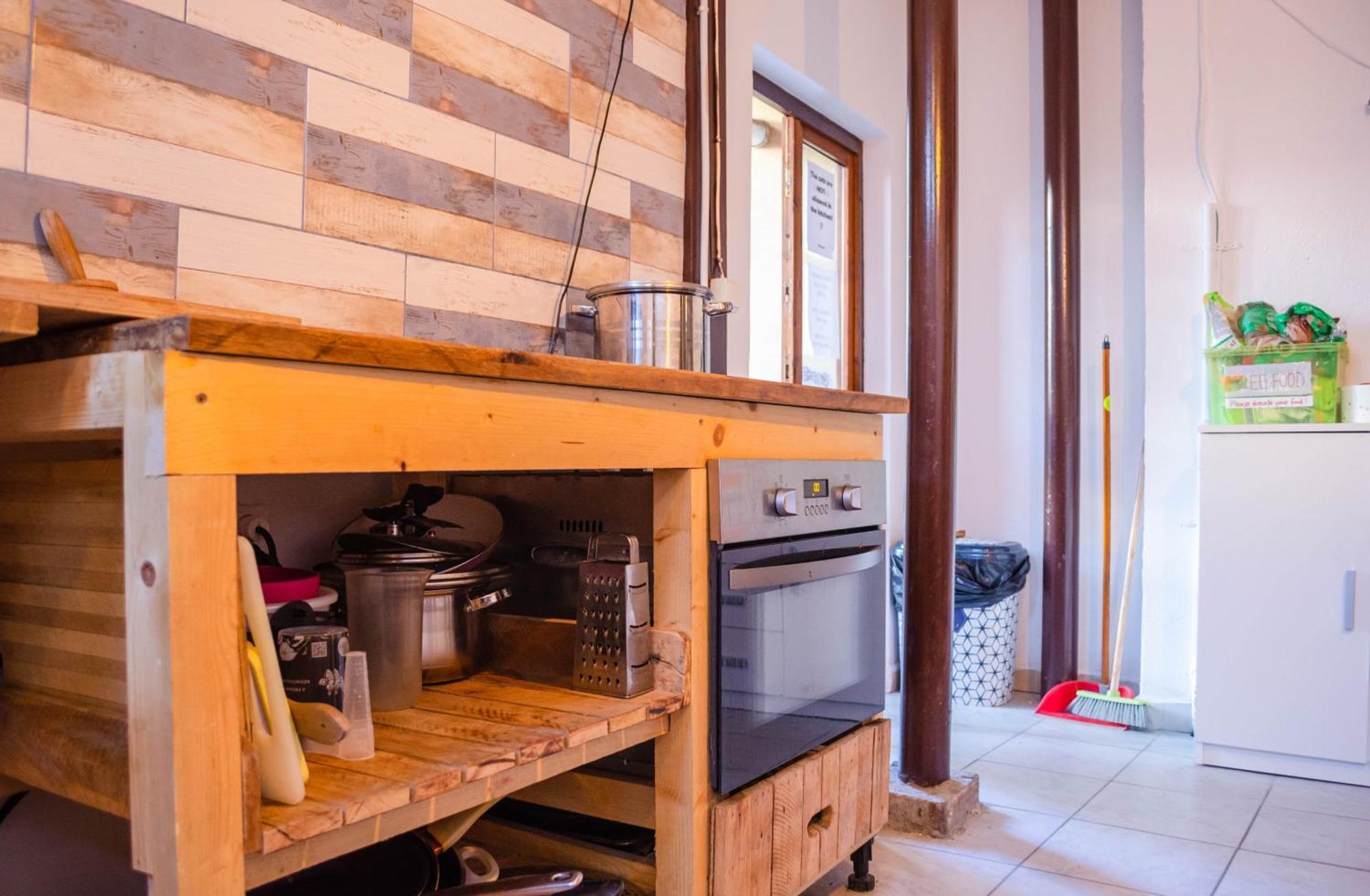 Zen Hostel Cluj-Napoca Ngoại thất bức ảnh